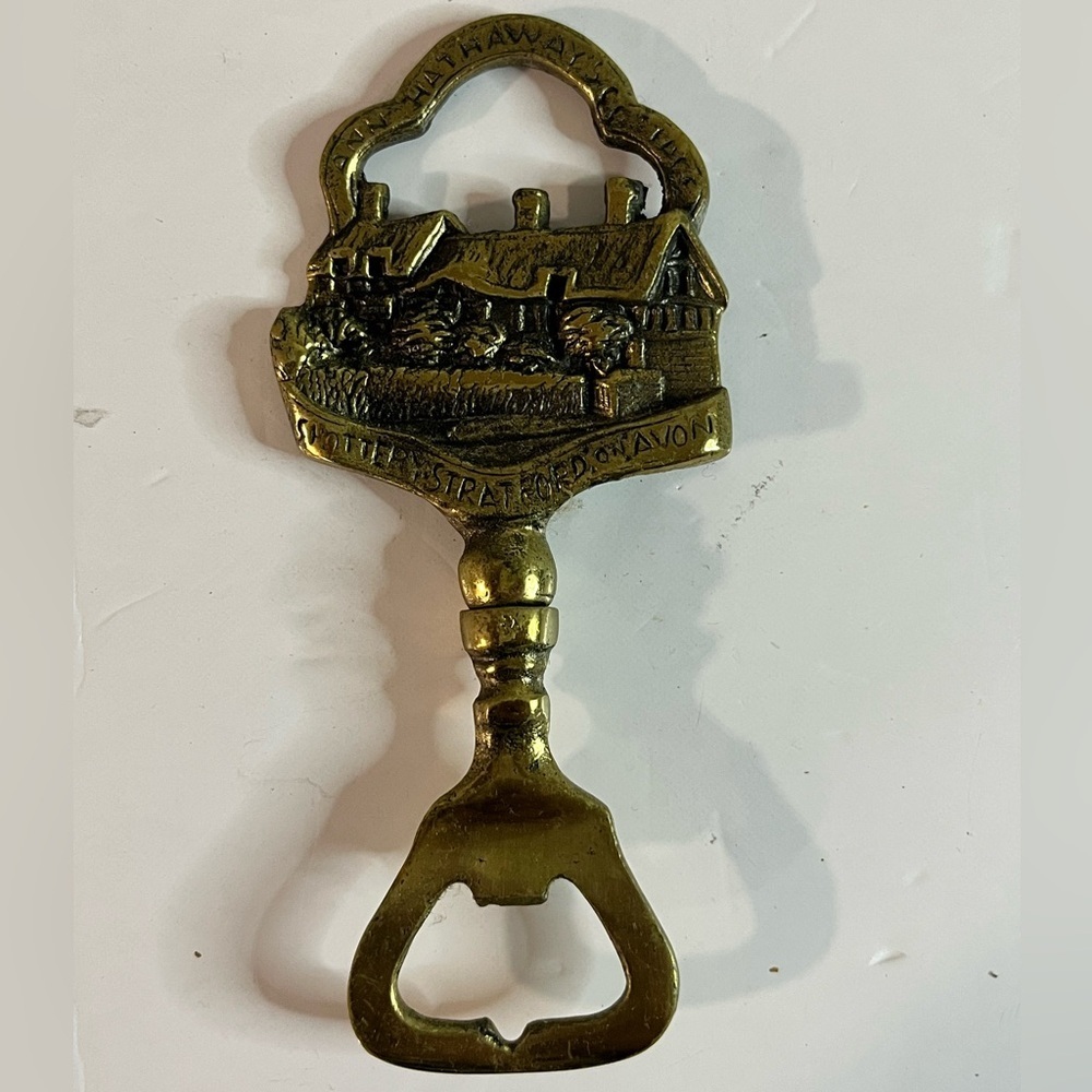 Vintage Anne Hathaway’s Cottage Bottle Opener – Stratford-upon-Avon Souvenir